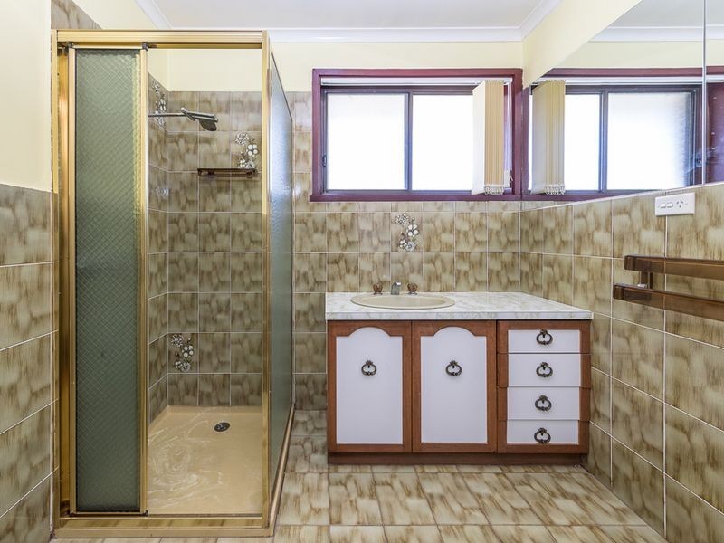 15 Abercairn Court, Deer Park VIC 3023