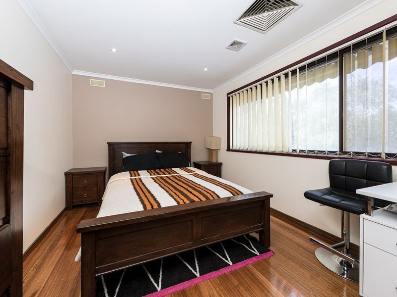 15 Abercairn Court, Deer Park VIC 3023