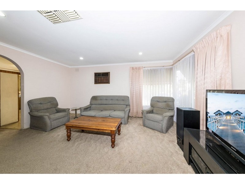 23 Beverly Street, Kings Park VIC 3021