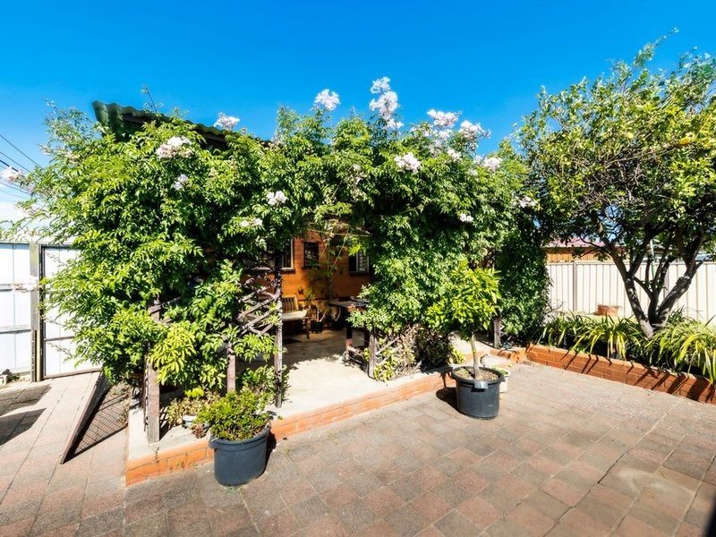 23 Beverly Street, Kings Park VIC 3021