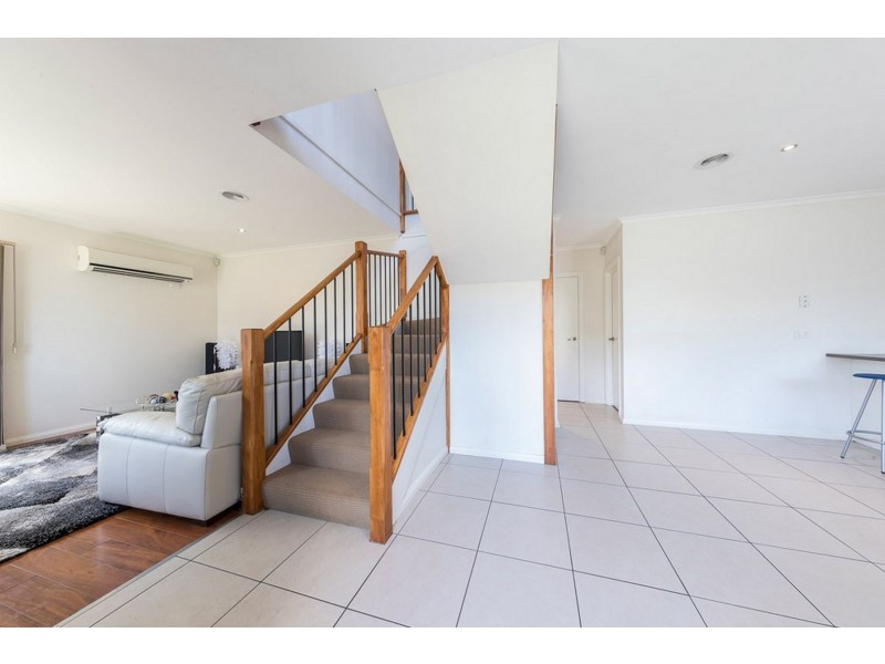 1/46 Kings Road, St Albans VIC 3021