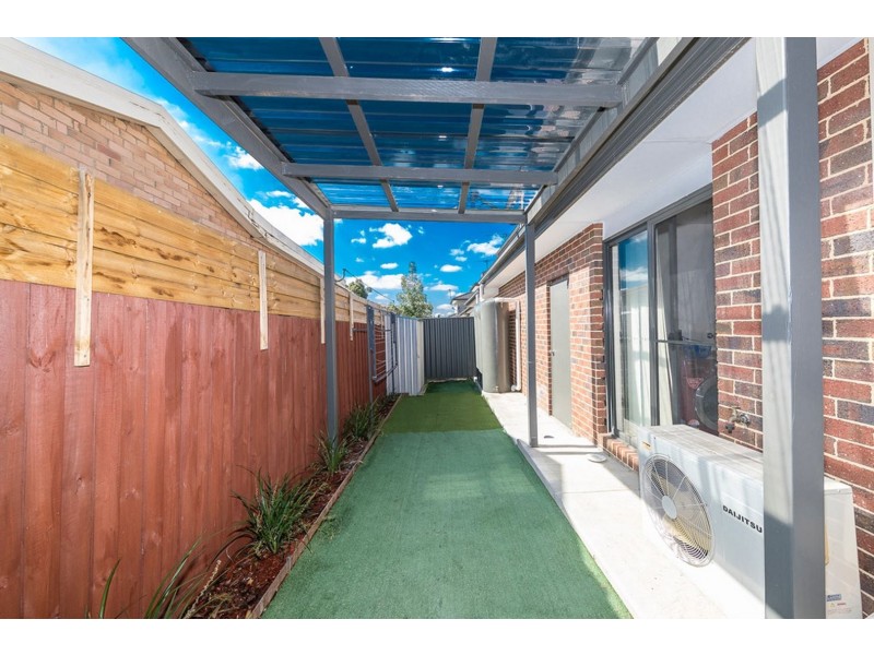 1/46 Kings Road, St Albans VIC 3021