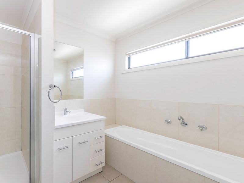 1/46 Kings Road, St Albans VIC 3021