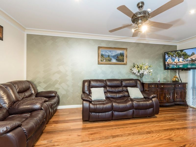 24B Phyllis Parade, Deer Park VIC 3023