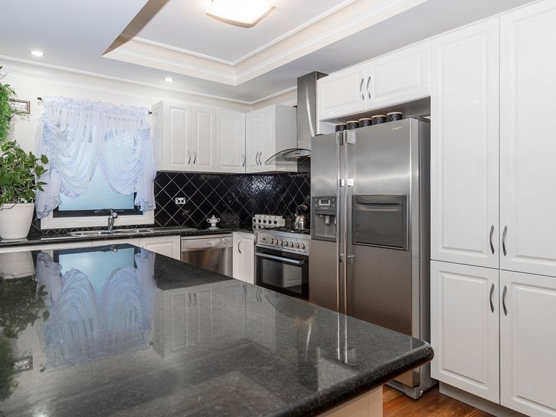 24B Phyllis Parade, Deer Park VIC 3023