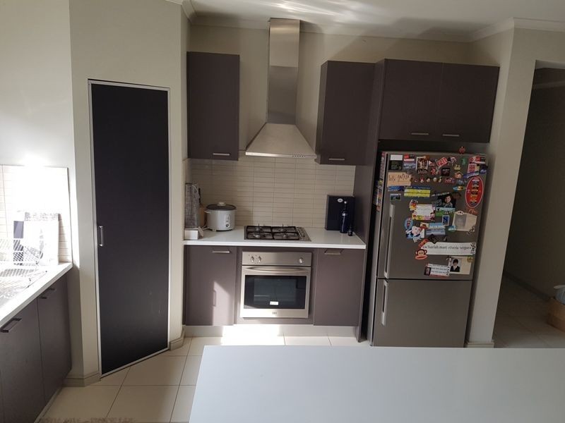 43 Salina Walk, Caroline Springs VIC 3023