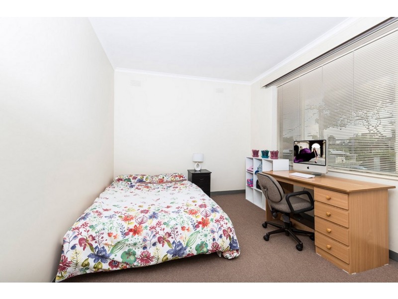 12/18 Marsden Crescent, St Albans VIC 3021