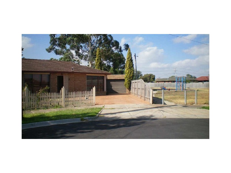 8 Witchwood Court, St Albans NSW 2775