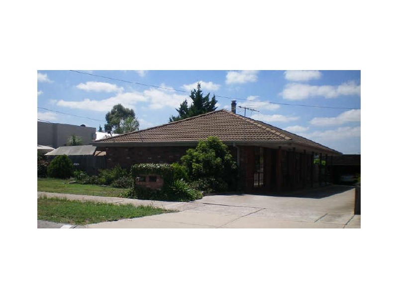 16 Beaumont Court,, Sydenham VIC 3037