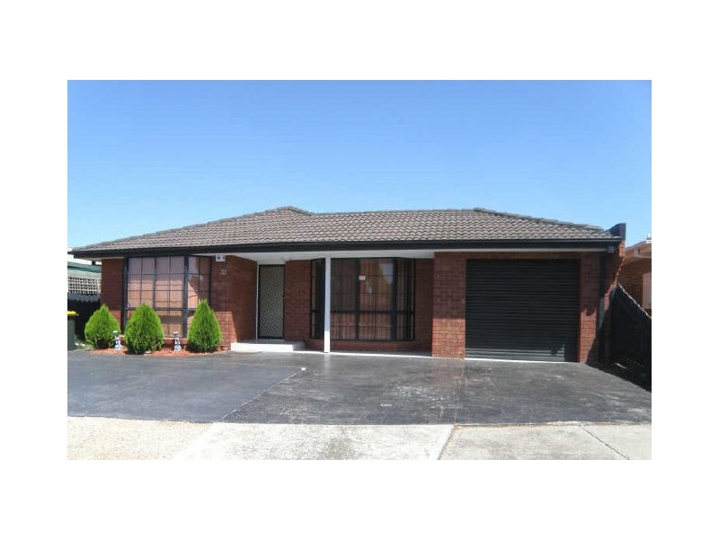 22 Fescue Place, Delahey VIC 3037