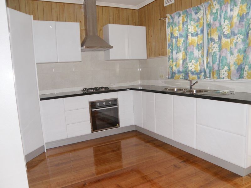 58 Ivanhoe Avenue, St Albans VIC 3021