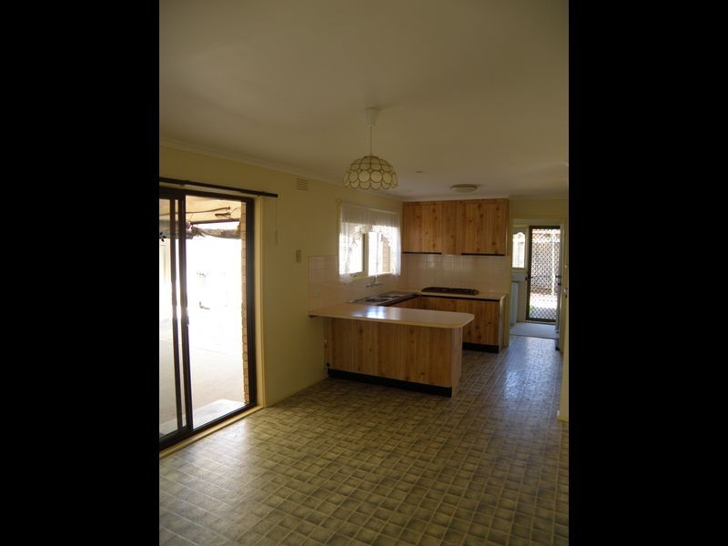 29 Kurung Drive, Kings Park VIC 3021