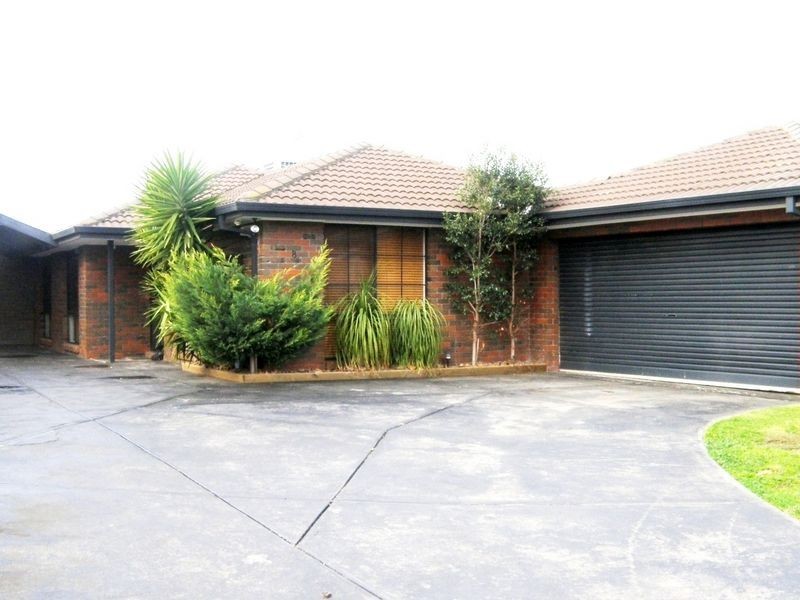8 Kiev Walk, Delahey VIC 3037