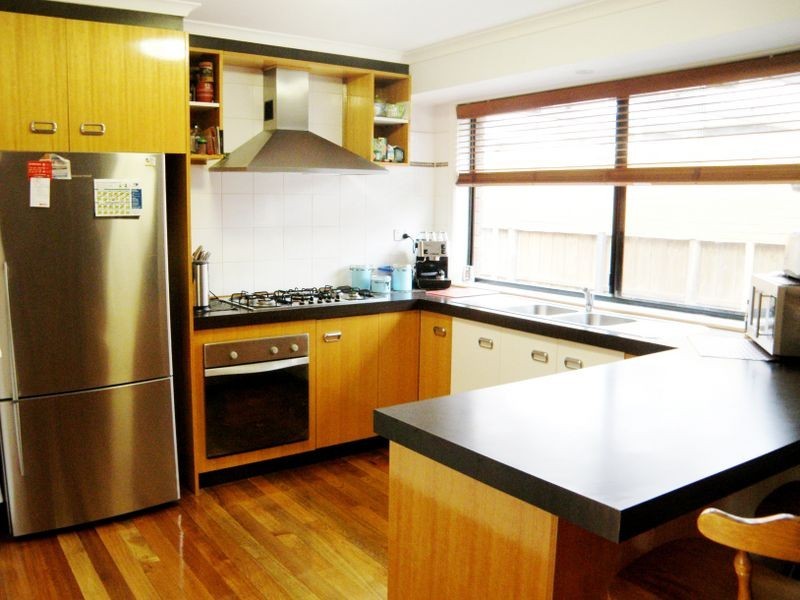 8 Kiev Walk, Delahey VIC 3037