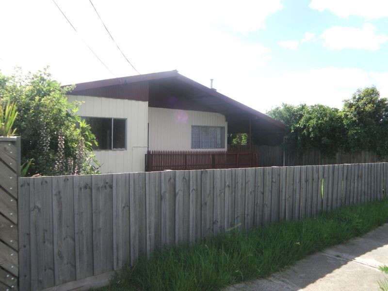 80 East Esplanade, St Albans VIC 3021