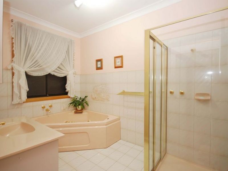 5 Dalray Court, Keilor Downs VIC 3038