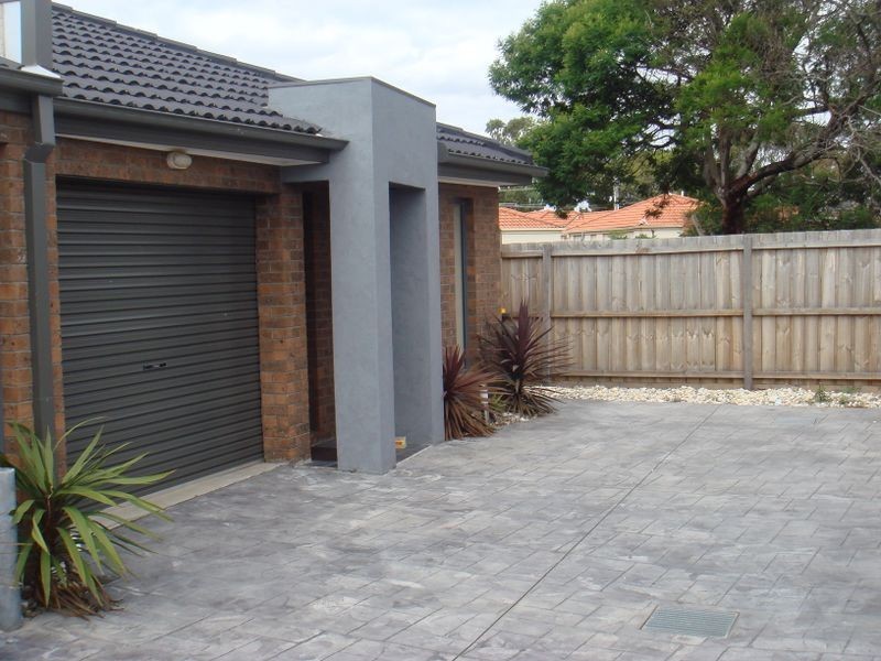 4/4 McRae Avenue, St Albans VIC 3021