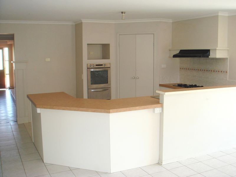 146 Westcott Parade, Rockbank VIC 3335