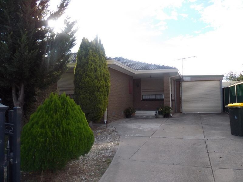 33 Stenson Road, Kealba VIC 3021