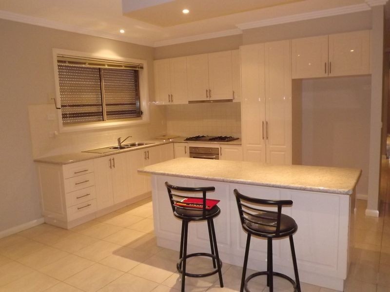 8 Stanthorp Street, Burnside Heights VIC 3023
