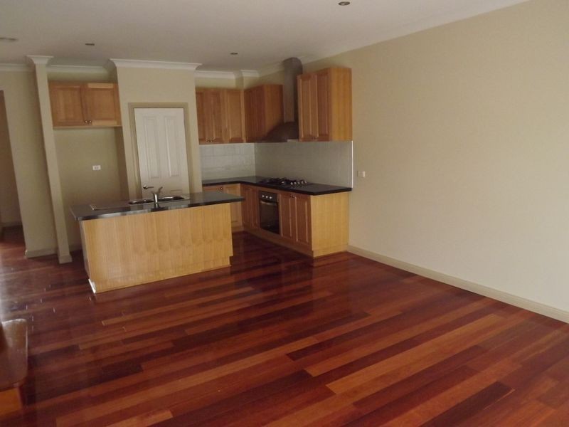 40 Cunningham Chase, Burnside Heights VIC 3023