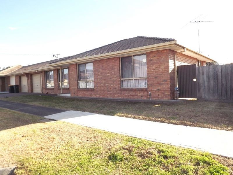 28 Magnus Street, St Albans VIC 3021