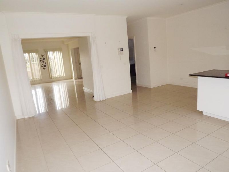 841B Ballarat Road, Deer Park VIC 3023