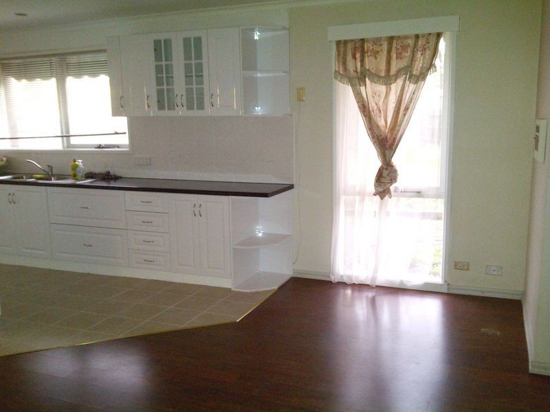 13 Abercairn Court, Deer Park VIC 3023