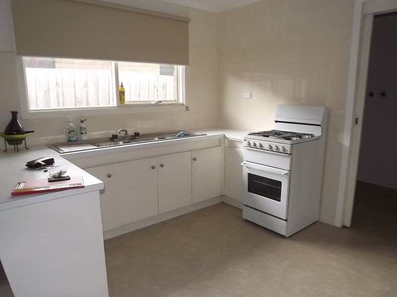 138 Kings Road, St Albans VIC 3021