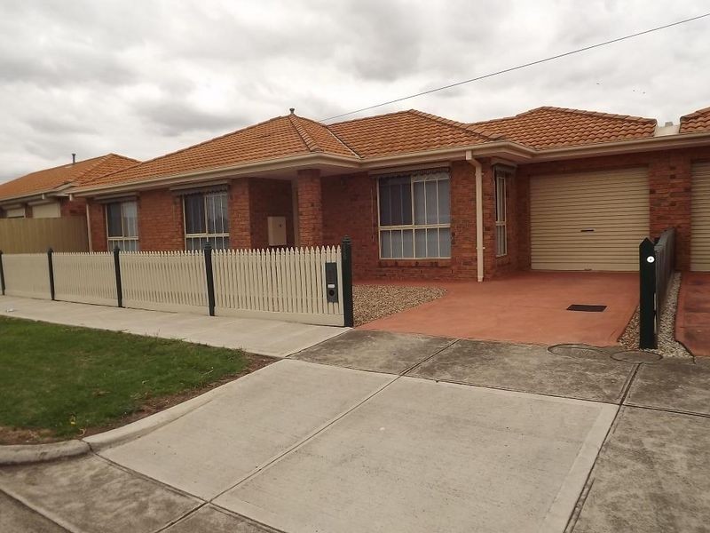 1B Bent Street, St Albans VIC 3021