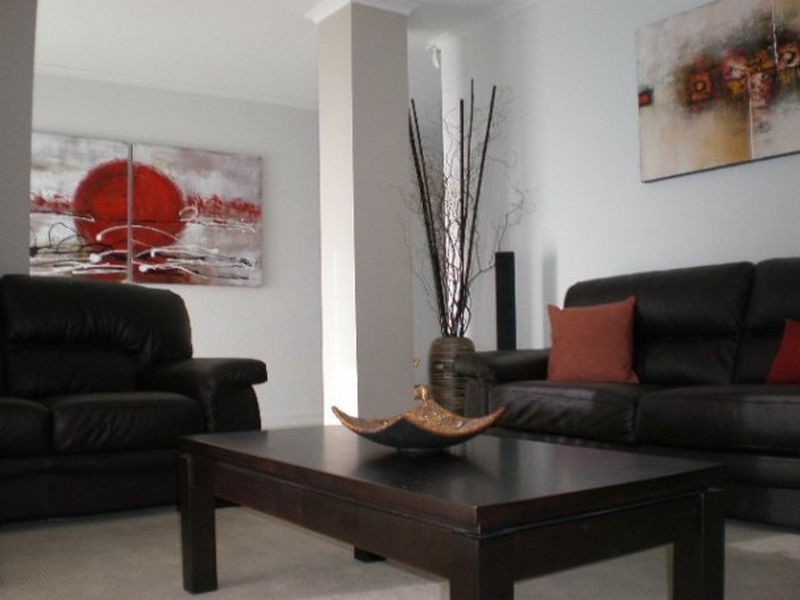 15 Parkes Way, Burnside Heights VIC 3023