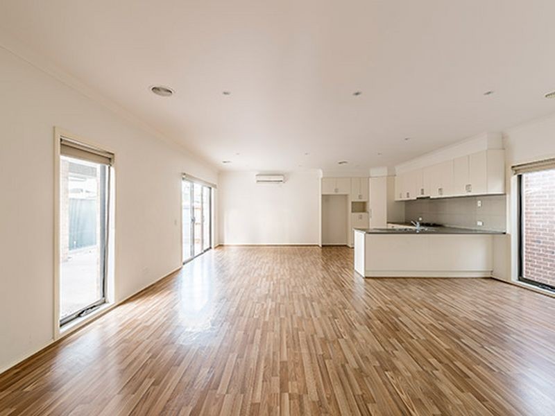 51 Marine Prade, Caroline Springs VIC 3023