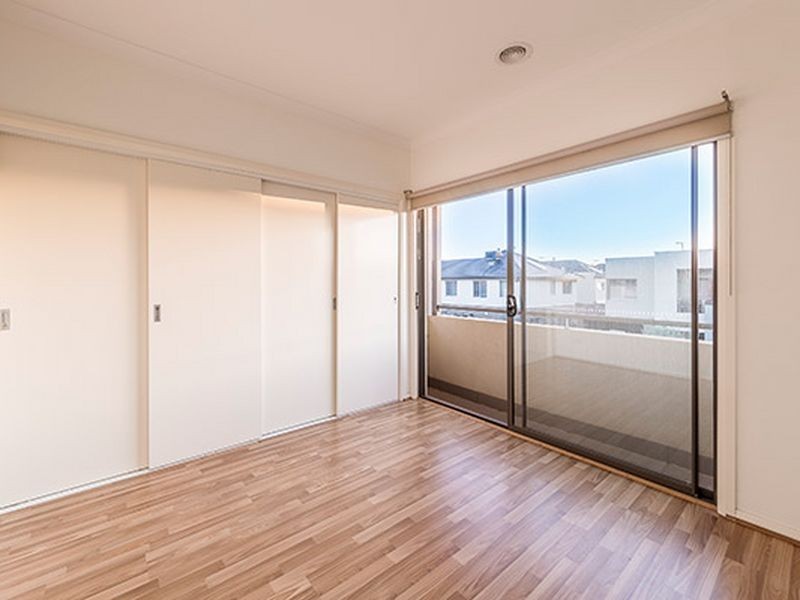 51 Marine Prade, Caroline Springs VIC 3023