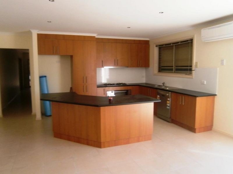 37 Skipton Steet, Kurunjang VIC 3337