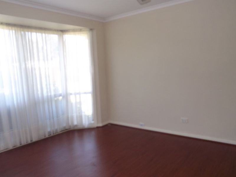 21 Basalt Court, Delahey VIC 3037