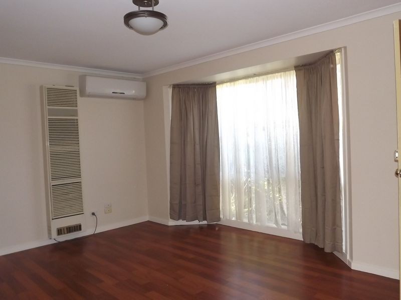 21 Basalt Court, Delahey VIC 3037