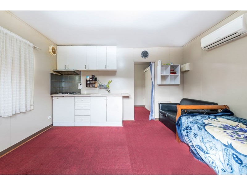 35 Stevenage Crescent, Deer Park VIC 3023