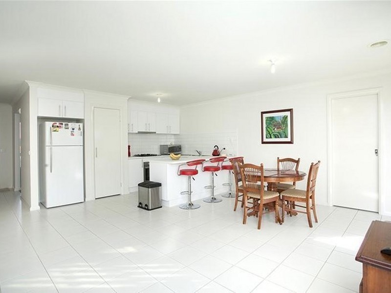 10 Bridie Street, Deer Park VIC 3023