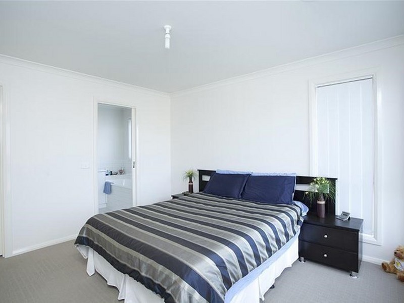 10 Bridie Street, Deer Park VIC 3023