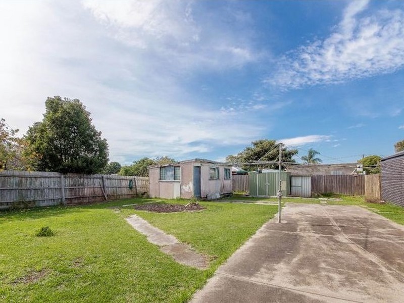 66 Leonard Avenue, St Albans VIC 3021