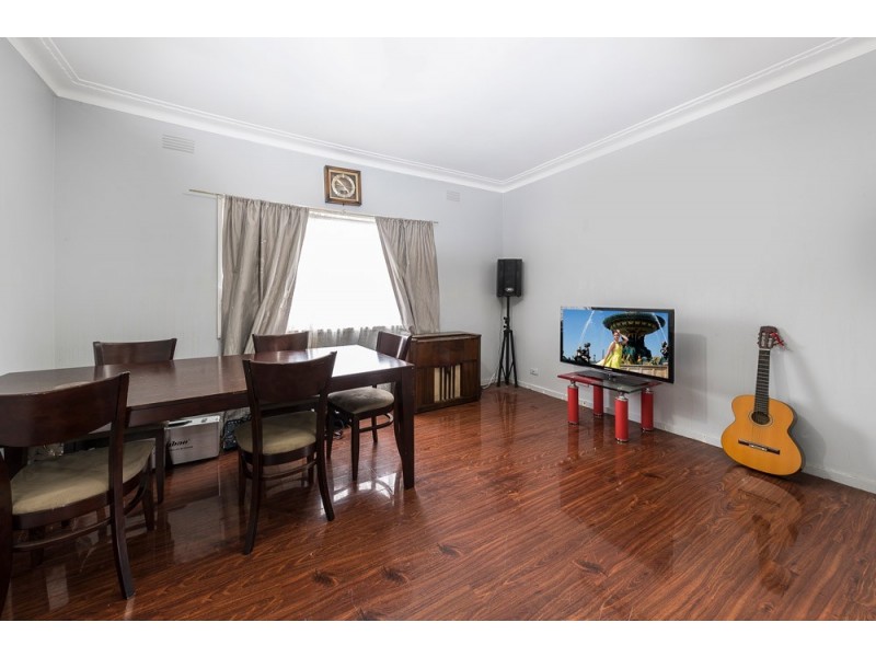 1 Perry Street, St Albans VIC 3021