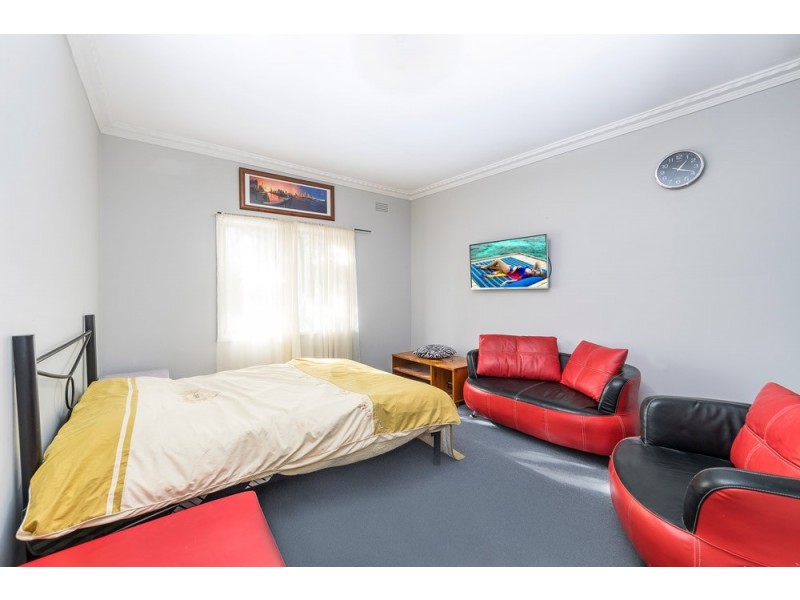 1 Perry Street, St Albans VIC 3021