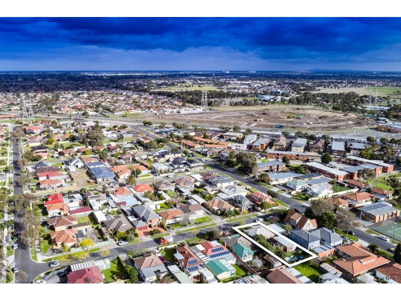 1 Perry Street, St Albans VIC 3021