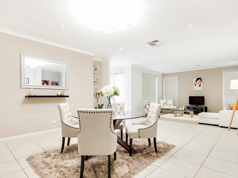 11 Bushlark Crescent, Williams Landing VIC 3027