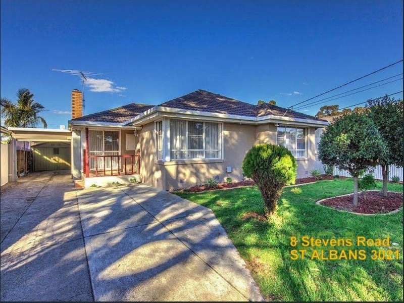 8 Stevens Road, St Albans VIC 3021