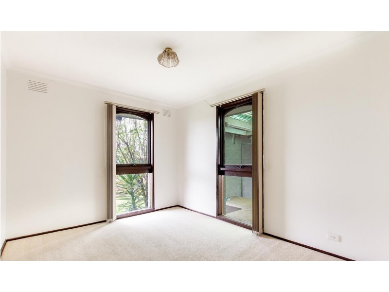 34 Angelique Grove, Albanvale VIC 3021