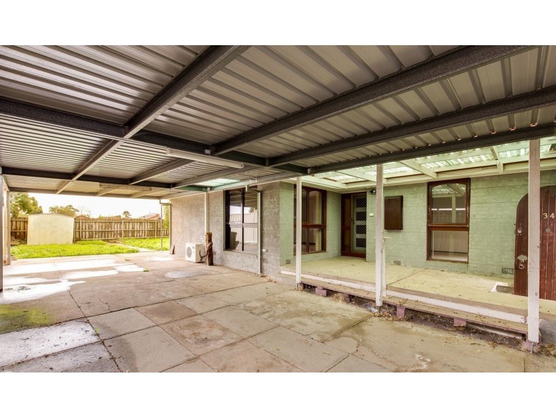 34 Angelique Grove, Albanvale VIC 3021