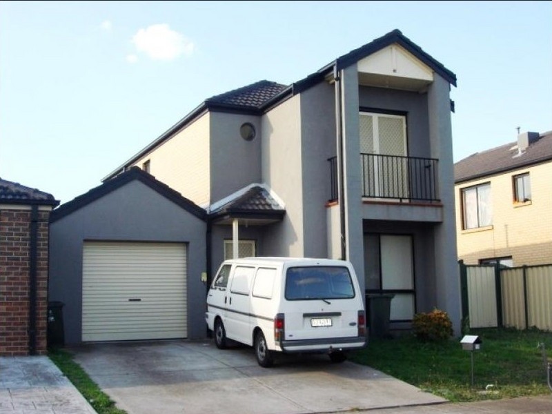 12 Mochrie Grove, Cairnlea VIC 3023