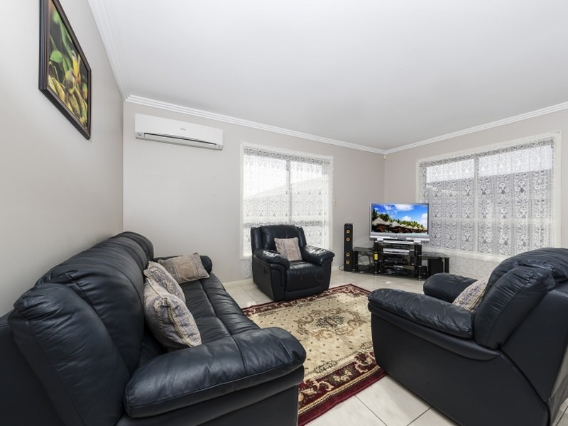 8 Stanthorp Street, Burnside Heights VIC 3023