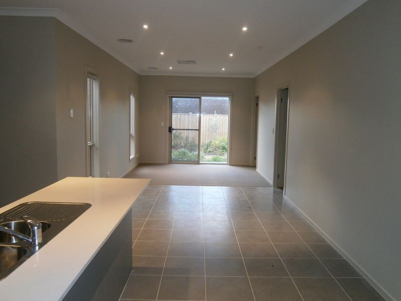 4 Mazel Drive, Tarneit VIC 3029